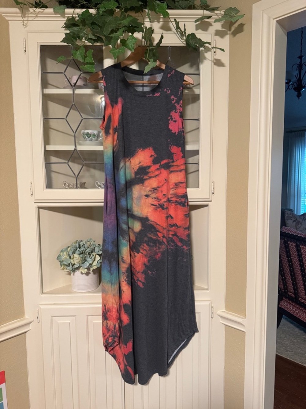 Sleeveless Tie-Dye Maxi Dress in Black with Multicolor Print